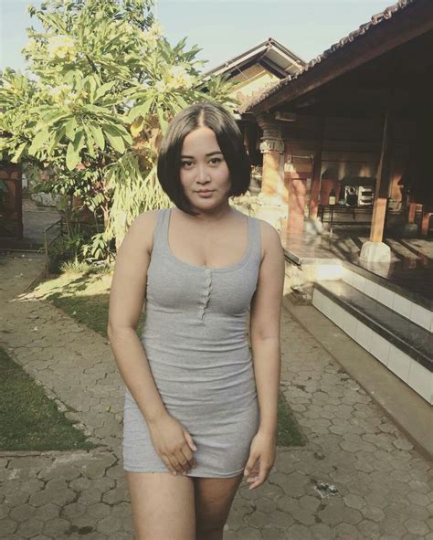 Indonesian Girls Porn Pics & Naked Photos